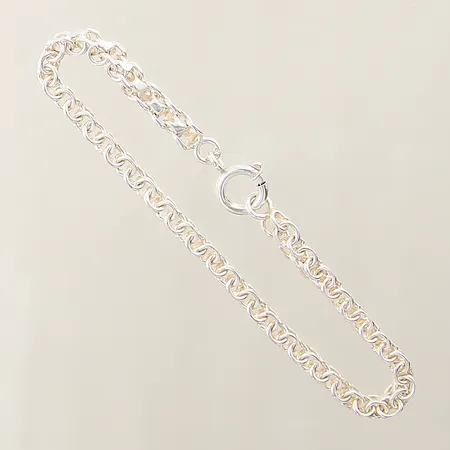 Armband längd 19cm bredd 4,4mm silver 835/1000 Vikt: 9 g