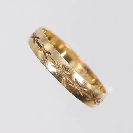 Ring mönstrad gravyr 18K Vikt: 1,6 g