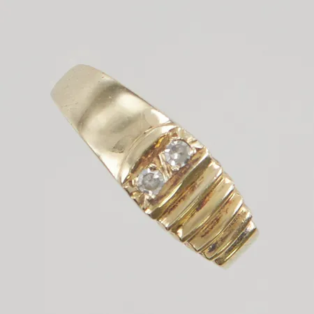 Ring diamanter 2x ca 0,02ct stl:17 bredd 7mm 18K 2,7g.