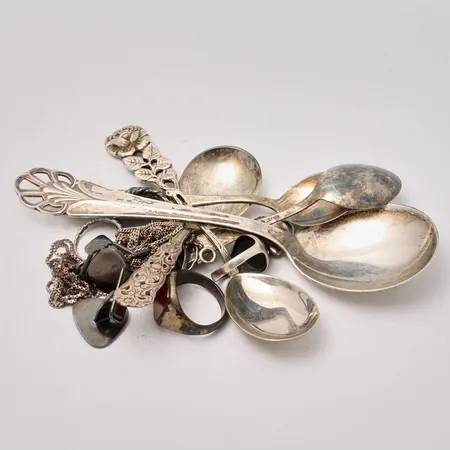 Diverse defekt silver, 830/1000, 120,42g.