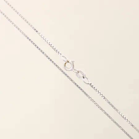Kedja Venezia Balestra längd 40,5cm bredd 0,6mm vitguld 18K 3,5g Vikt: 3,5 g