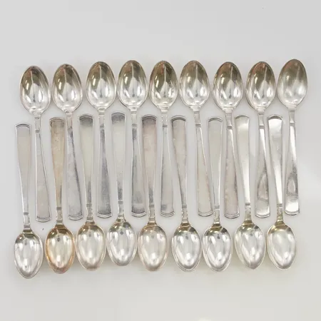 18 Kaffeskedar 12cm 830/1000 Silver 294,9g.