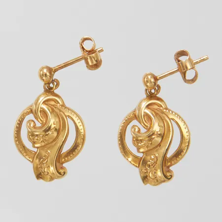 Örhängen längd ca 2cm, Ø13,5mm, 18K Vikt: 2,2 g