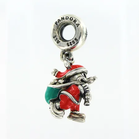 Berlock Pandora 28x12mm, Disney, Musse Pigg som tomte, vit sten, röd och grön emalj, Ale silver 925/1000. Vikt: 5,4 g