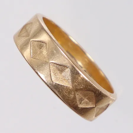 Ring mönstrad stl:17½ bredd 5mm Sporrong 18K Vikt: 6,5 g