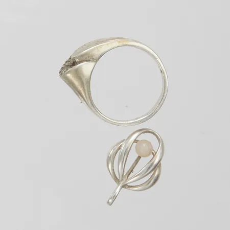 Diverse silver, pärla, defekter, missfärgningar, 830/1000 Vikt: 7,8 g