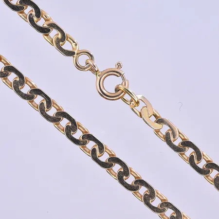 Kedja längd 49 cm, bredd 4 mm 18K. Vikt: 16,8 g