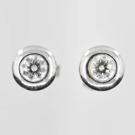 Örhängen med diamanter 2x0,25ct Ø7 mm, vitguld, 18K. Vikt: 2,4 g