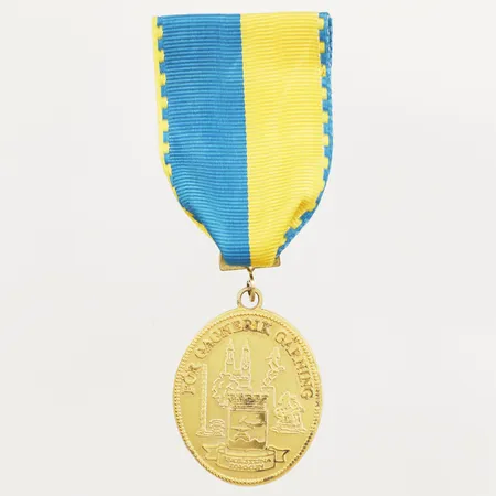 Medalj "För Gagnerik Gärning" Eskilstuna Kommun, 40x30mm personlig gravyr förgyllt Silver 925/1000 Vikt: 23,8 g