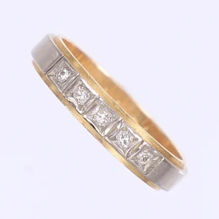 Ring med diamanter 5x0,01ct stl:17¼, bredd 4mm, gravyr, vitguld/rödguld 18K Vikt: 3,7 g