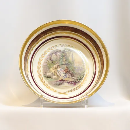 Skål Royal Copenhagen, höjd 6cm, Ø20,5cm, rokoko motiv, smärre slitage, modell 9593