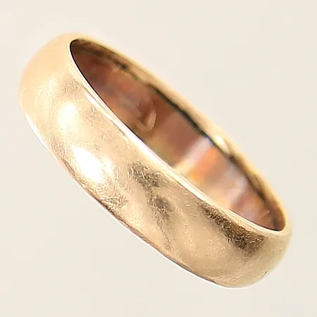 Ring slät stl:19 bredd 4,9mm repig, ostämplad 14K  Vikt: 4,8 g