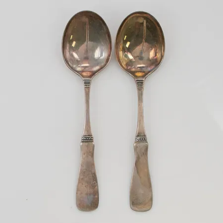 2 Dessertskedar 15,5cm 830/1000 Silver 62,1g.