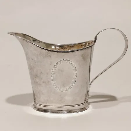 Gräddkanna med förgylld insida, höjd ca 8cm, silver 830/1000 Vikt: 98,7 g