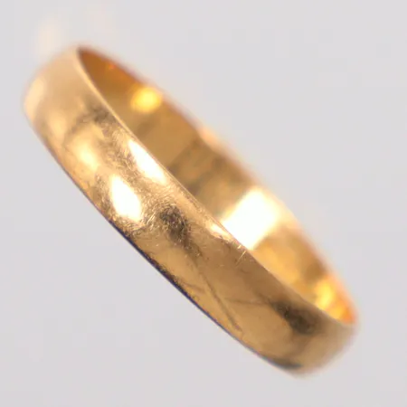 Ring stl. 20½, gravyr, 18K Vikt: 2,9 g