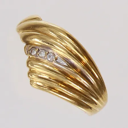 Ring med vita stenar stl 16¾, defekt, 18K Vikt: 3,1 g
