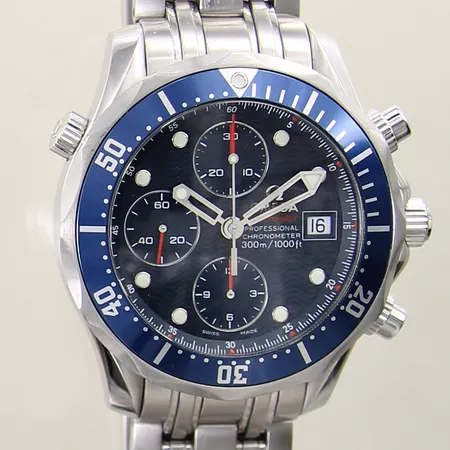 Herrur Omega Seamaster Professional 300M stål automat ref-nr:22258000 serie-nr:85550582 Ø41,5mm, kronograf, datum, safirglas, stållänk, en extra länkbit, något repig boett samt länk, box, certifikat från Erikson Urhandel 2014, pictograms samt chronometer certifikat