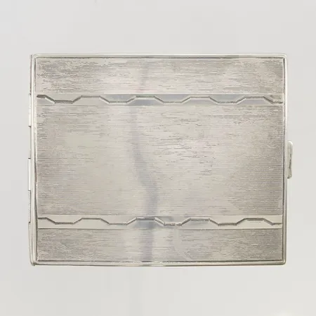 Cigarettetui, graverad, ca 9,5x8cm, 830/1000 Silver 99,4g.