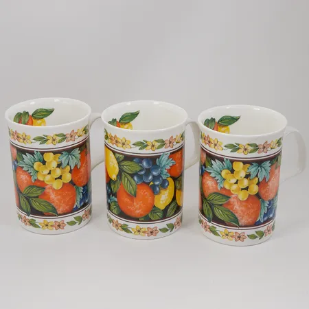 3 Muggar Oranges & Lemons av Roy Kirkham höjd 10cm, Made in England, en med spricka i handtaget, porslin Skickas med postpaket.