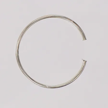 Ring defekt, uppklippt skena, 18K Vikt: 2 g