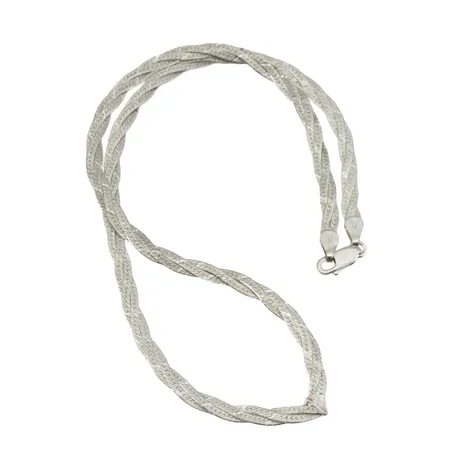 Halsband silver 925/1000 flätad modell, längd 42,5 cm, bredd 4 mm, fint skick  Vikt: 10,1 g