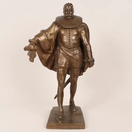 Skulptur, Christian Eriksson, föreställande Karl IX som renässansfurste, brons, Herman Bergman, höjd 42cm.  Skickas med postpaket.