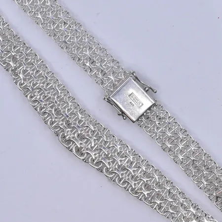 Collier doserad X-länk längd 44 cm, bredd 12-16 mm silver 925/1000. Vikt: 25 g