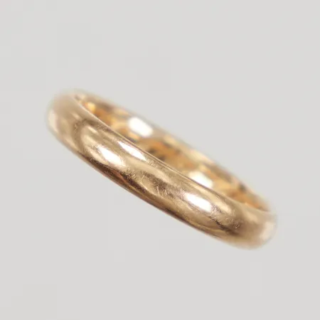 Ring stl 15½, bredd 2,9mm, gravyr, 18K Vikt: 2,4 g