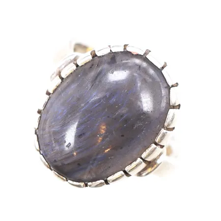 Ring med blå sten, stl:18, 925/1000 silver. Vikt: 6,9 g