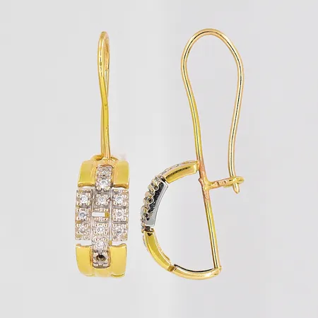 Örhängen diamanter ca 12x0,005ct/st längd 30mm 1 diamant saknas 18K Vikt: 5,2 g