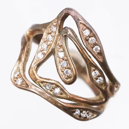 Ring med små vita stenar, stl:17, 925/1000 silver. Vikt: 4,5 g