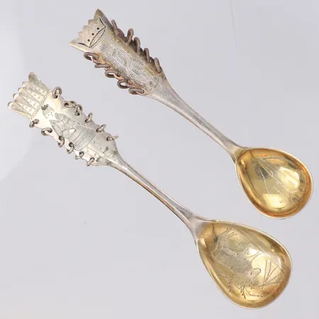 2 kaffeskedar, samiskt motiv, 830/1000 silver Vikt: 24 g