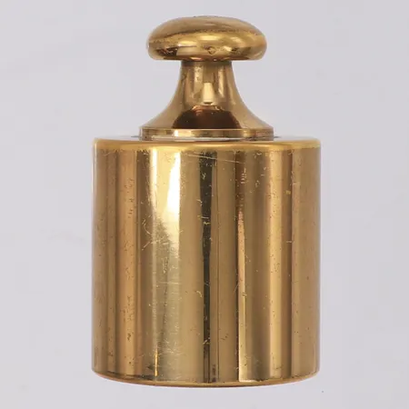 Brevvikt, höjd 45mm, 2 hg Skultuna 1607, mässing 
