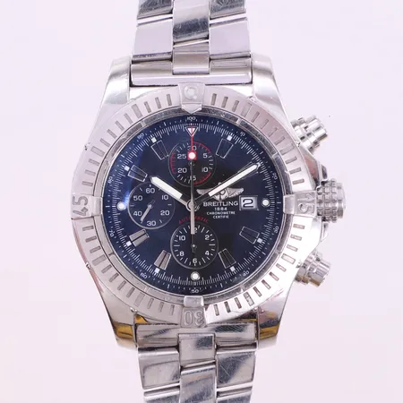 Herrur Breitling Super Avenger, Ø48mm, automatisk stål, kronograf, ref-nr A1337011, serie-nr 2618967, längd inklusive uret ca 18cm, repor på boett samt länk, certifikat Stjärnurmakarna juli 2011, chronometercertifikat, manual,  box, sliten kudde, ytterkartong