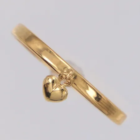 Ring med hjärta, stl:18½, bredd 1,9mm, GHA, 18K Vikt: 0,5 g