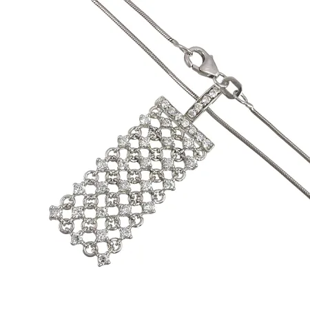 Hänge med Halskedja Ormlänk silver 925/1000, hänge med vita stenar, ledbar modell, längd inkl. ögla 39,5 mm, bredd 14 mm, oidentifierad tillverkarstämpel, kedja längd 43 cm, bredd 0,9 mm, tillverkare FBM, samtliga stenar i behåll, fint skick, kedja med någon minimal ojämnhet  Vikt: 6 g