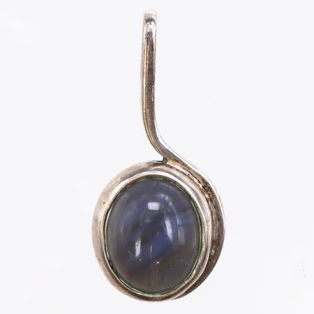 Hänge med blå sten, längd:28,7mm, 925/1000 silver. Vikt: 3,1 g