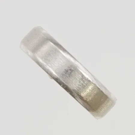 Ring stl18¼ bredd:5,6mm Platina 950/1000 8,2g.