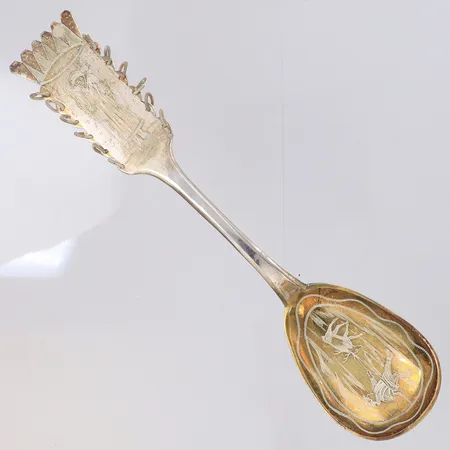 Sked samiskt motiv handsmide, längd 21,5cm, år 1992, 830/1000 silver Vikt: 55,4 g
