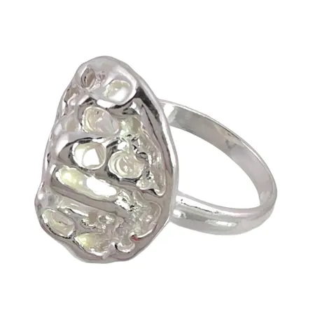Ring silver 925/1000 ALTON, stl:18¼ mm, skena bredd 2,8 mm, dekor Ø20 mm, fint skick Vikt: 7 g
