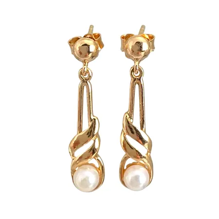 Örhängen i 18K guld med odlade Pärlor Ø 4 mm, längd 23 mm, bredd 5 mm, originalploppar, fint skick Vikt: 1,5 g