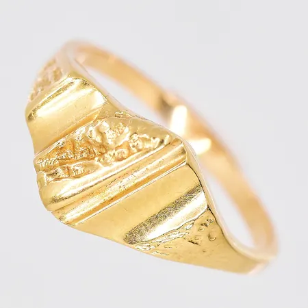 Ring stl:16 18K Vikt: 3 g