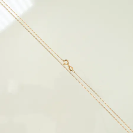 Halskedja Pansar längd 48,5cm, bredd 1mm, stämplad CCC, 18K, 1,6g Vikt: 1,6 g