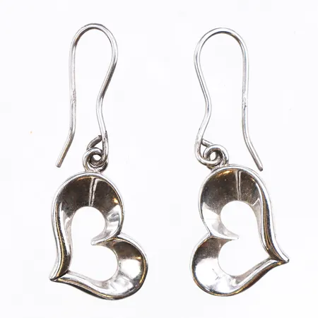 Ett par örhängen hjärta, 925/1000 silver. Vikt: 2,7 g