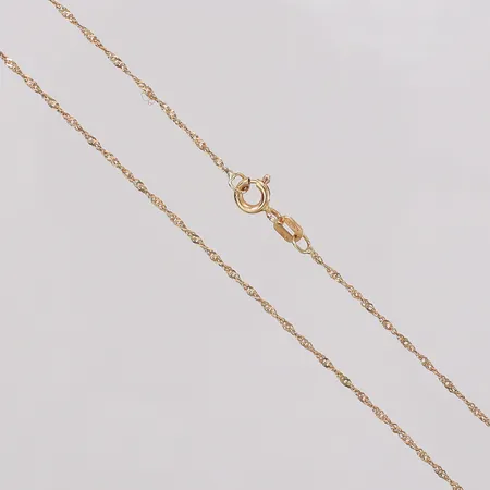 Kedja Singapore längd 43cm, bredd 1,2mm, GHA, 18K.  Vikt: 1,3 g