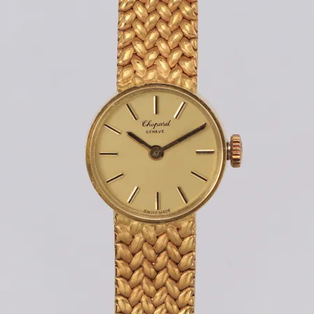 Damur Chopard Geneve, Ø17mm D 6157, manuell, 18K med integrerad länk 18K. Bruttovikt 36,5g Vikt: 36,5 g
