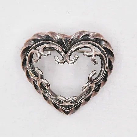 Brosch hjärta ca 25x26,5mm silver 925/1000 Vikt: 8,5 g