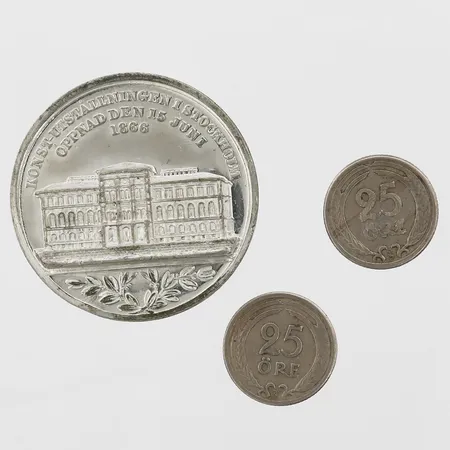 Diverse mynt och medaljer, Ø 37/17mm, 1866 och 1947, vit metall