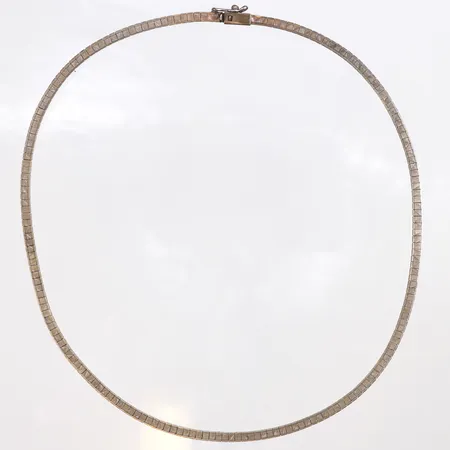 Collier, längd:42cm, bedd:3,1mm, 835/1000 silver. Vikt: 15,2 g