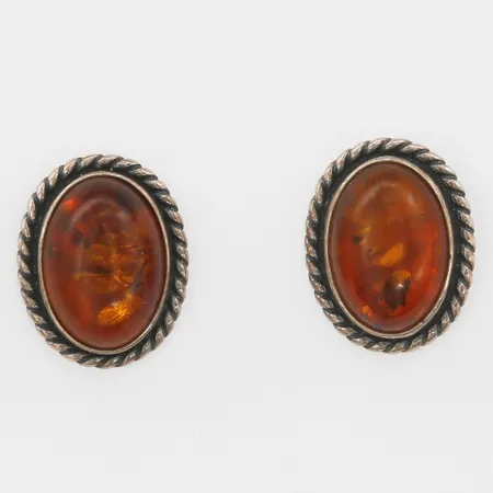 Örhängen med bärnsten längd 17mm, bredd 14mm, silver Vikt: 4,4 g